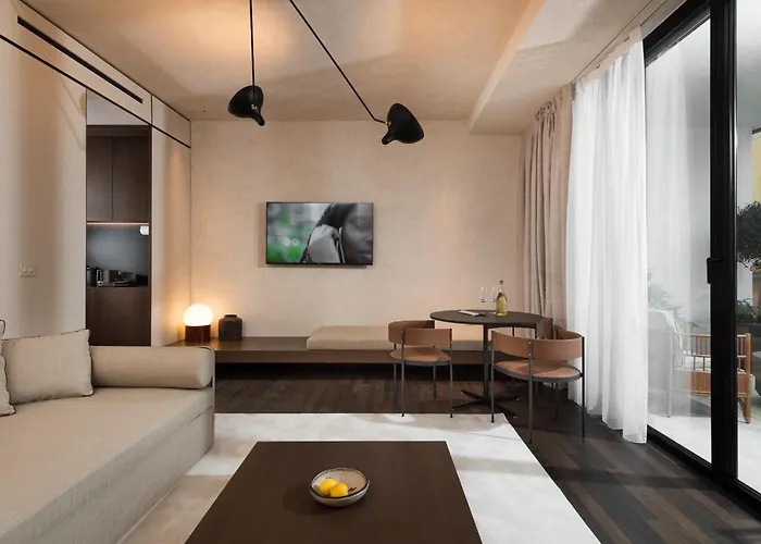 Aparthotel Master Trevi 4*