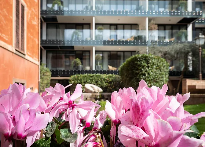 Aparthotel Master Trevi 4*